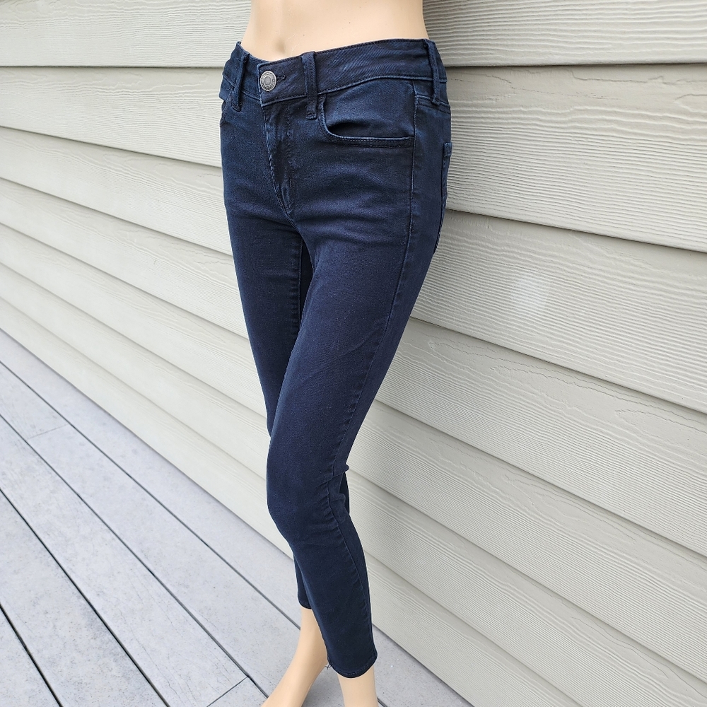 AMERICAN EAGLE | Black Ne(x)t Level Stretch Jeggings - Picture 2 of 10